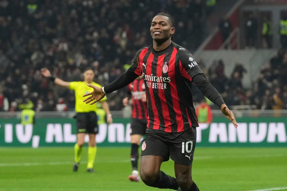 [图]莱奥破门阿莱格里染红 米兰1-0拉王人奥联赛12轮不败